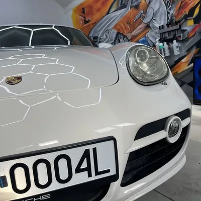 Porsche Cayman S biały detailing studio